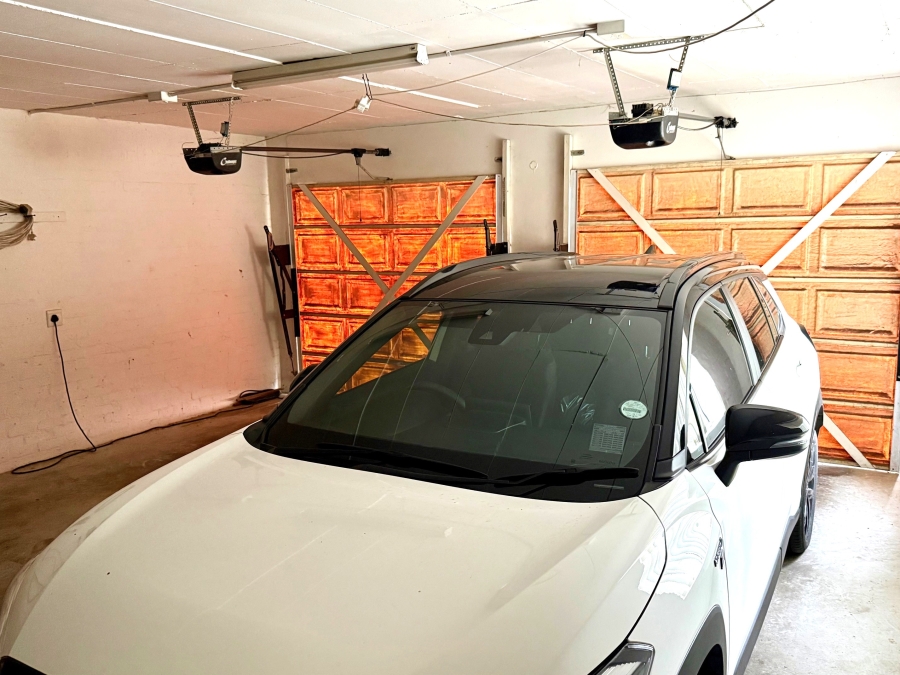 3 Bedroom Property for Sale in Tafelzicht Western Cape